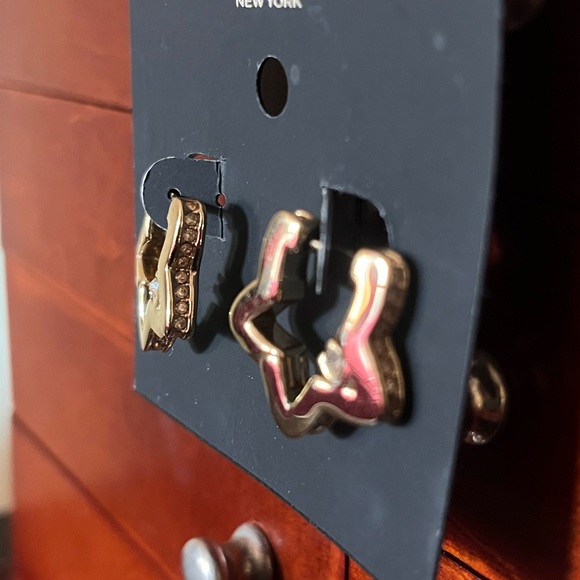 Coach Gold Star-Shaped Hoop Earrings - Picture 4 of 8